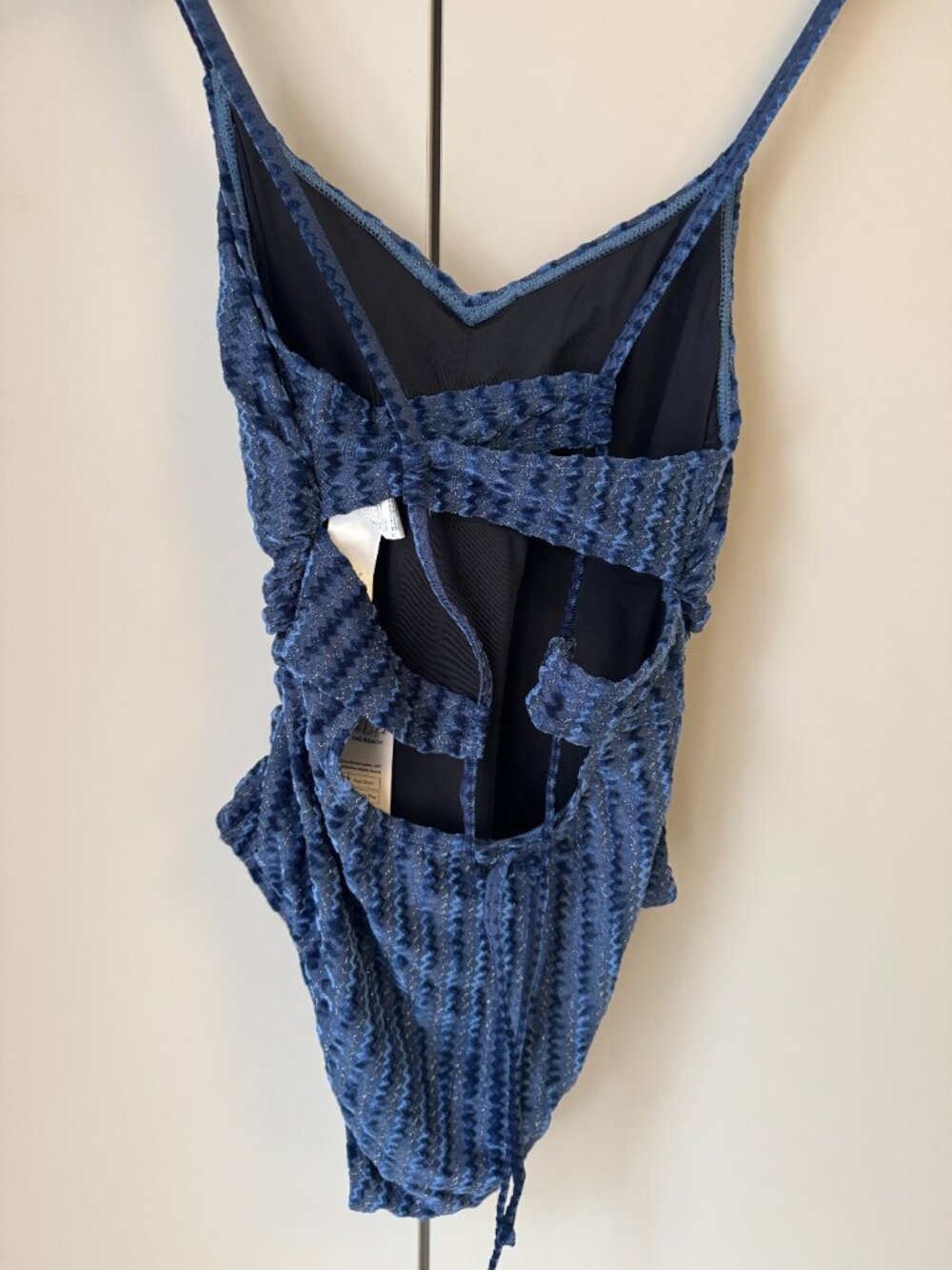Cupshe - Velvet Bathingsuit - Picture 2 of 4